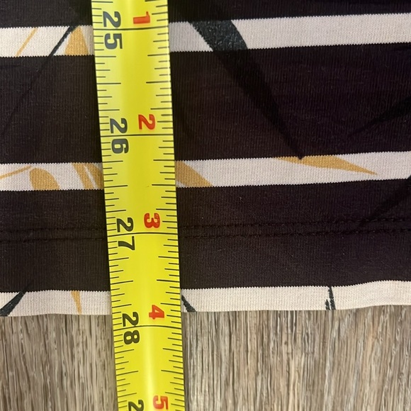 Tommy Bahama Golf Polo Short Sleeve Shirt - Picture 9 of 10